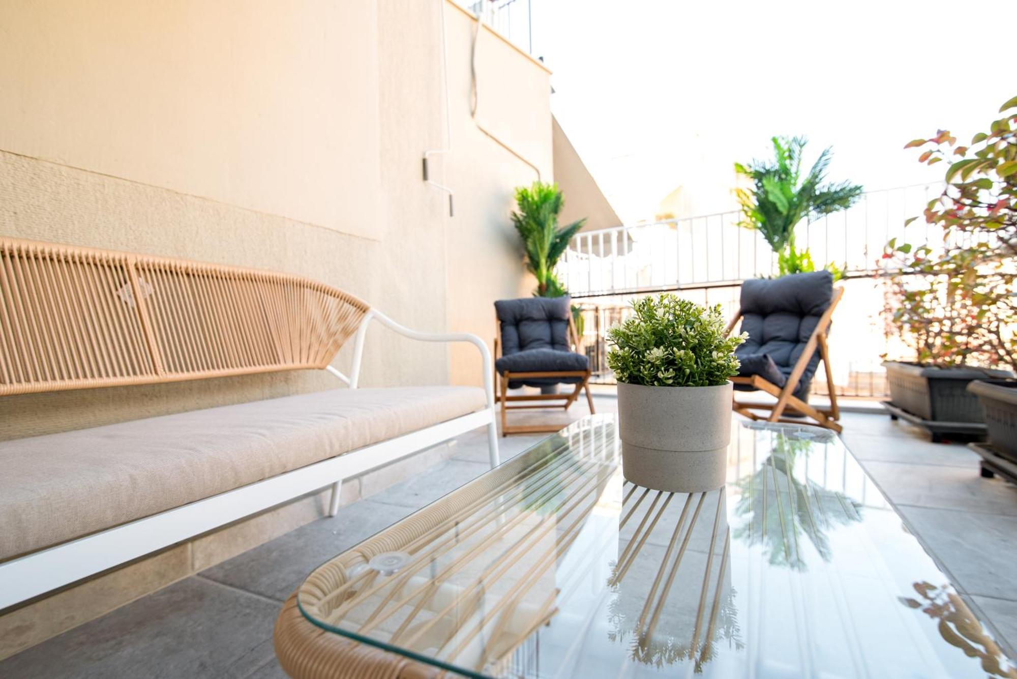 Superior King Suite