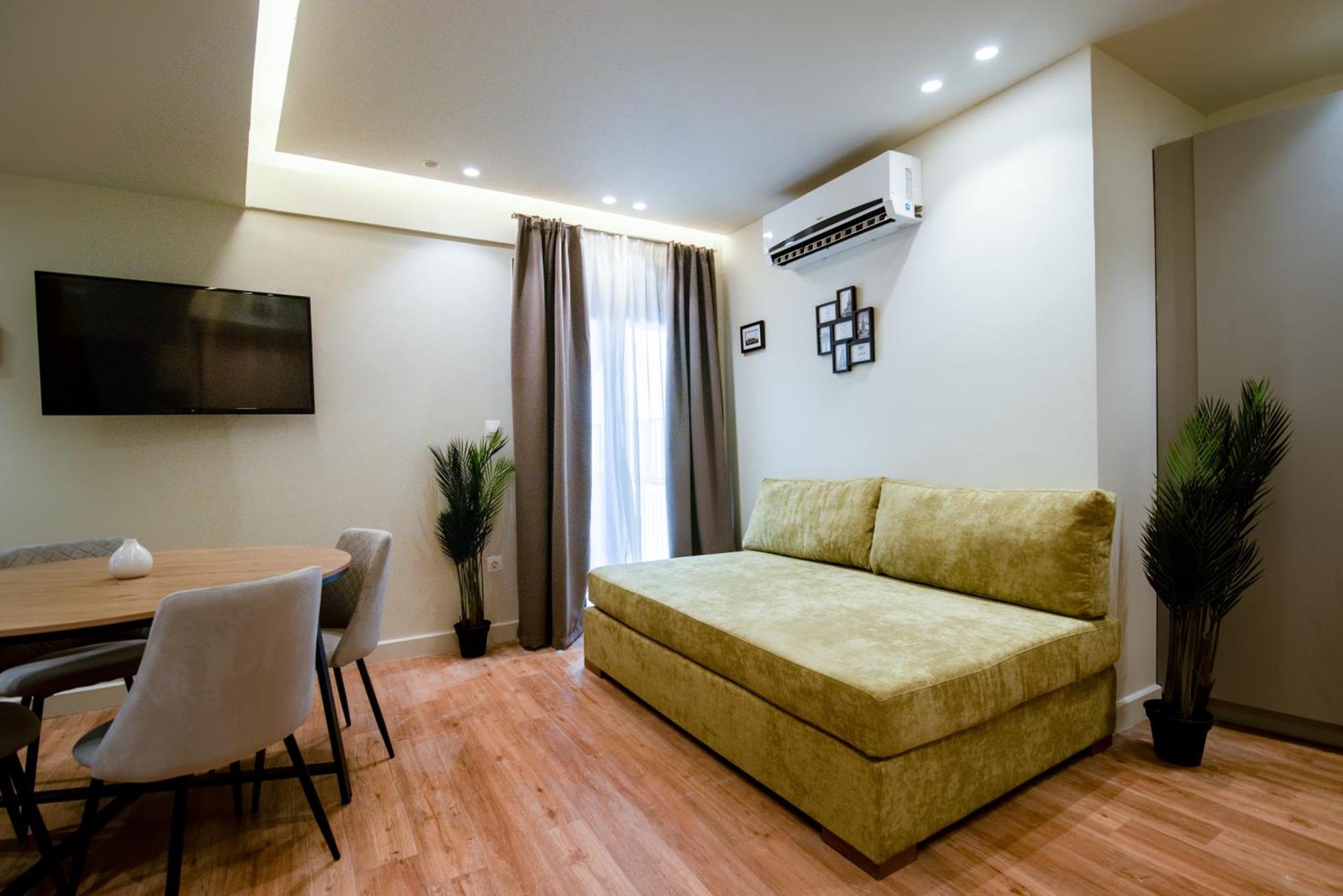 Superior King Suite