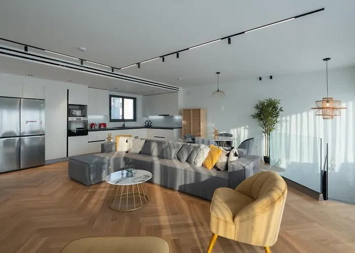 Liv Athinum 1 - Luxury Apartments